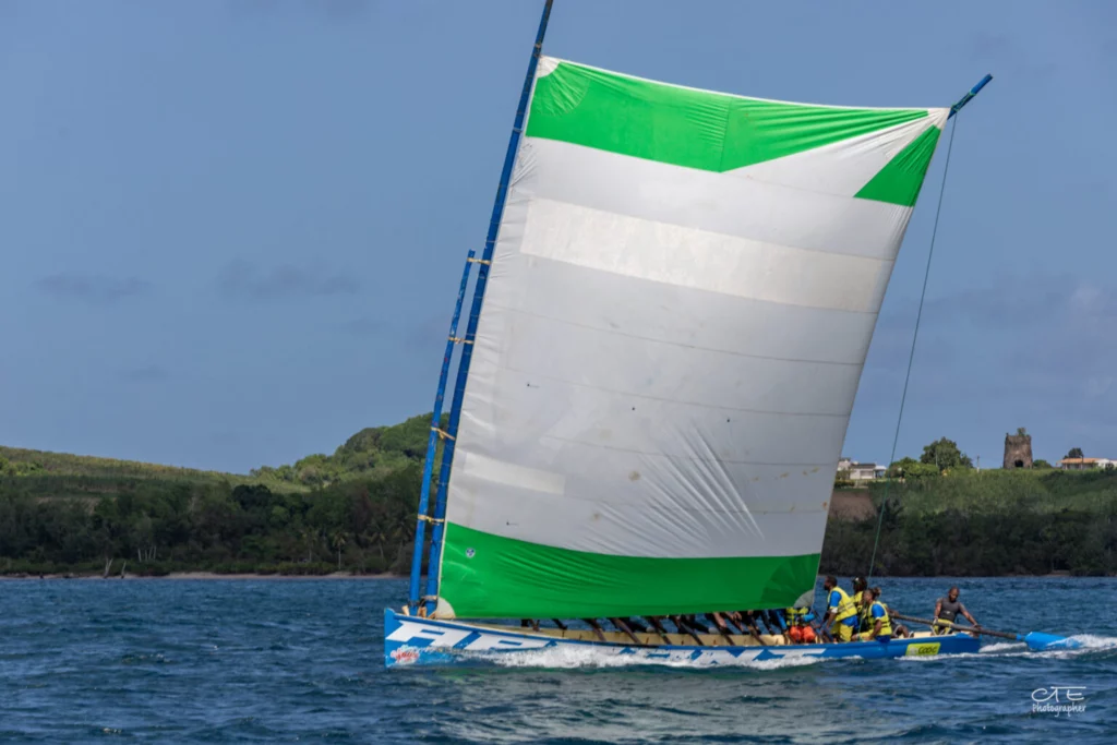 Fédération des Yoles rondes de Martinique - Yole Bimini