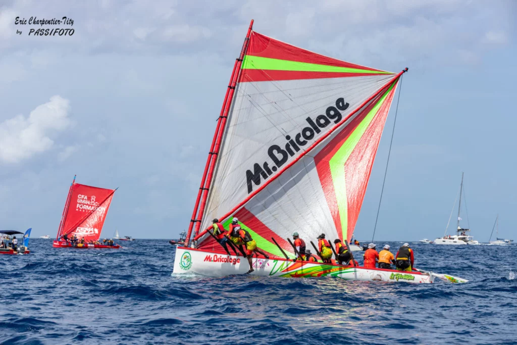 Fédération des Yoles rondes de Martinique - Yole Mr Bricolage
