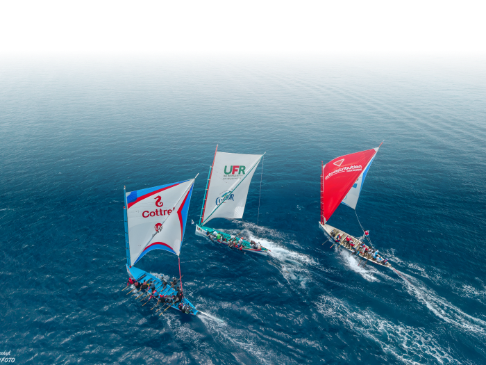 Fédération des Yoles rondes de Martinique - Yoles en course